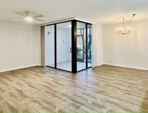 500 Egret Cir in Delray Beach, FL - Foto de edificio - Building Photo