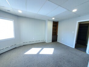 2742 W Montrose Ave in Chicago, IL - Building Photo - Building Photo