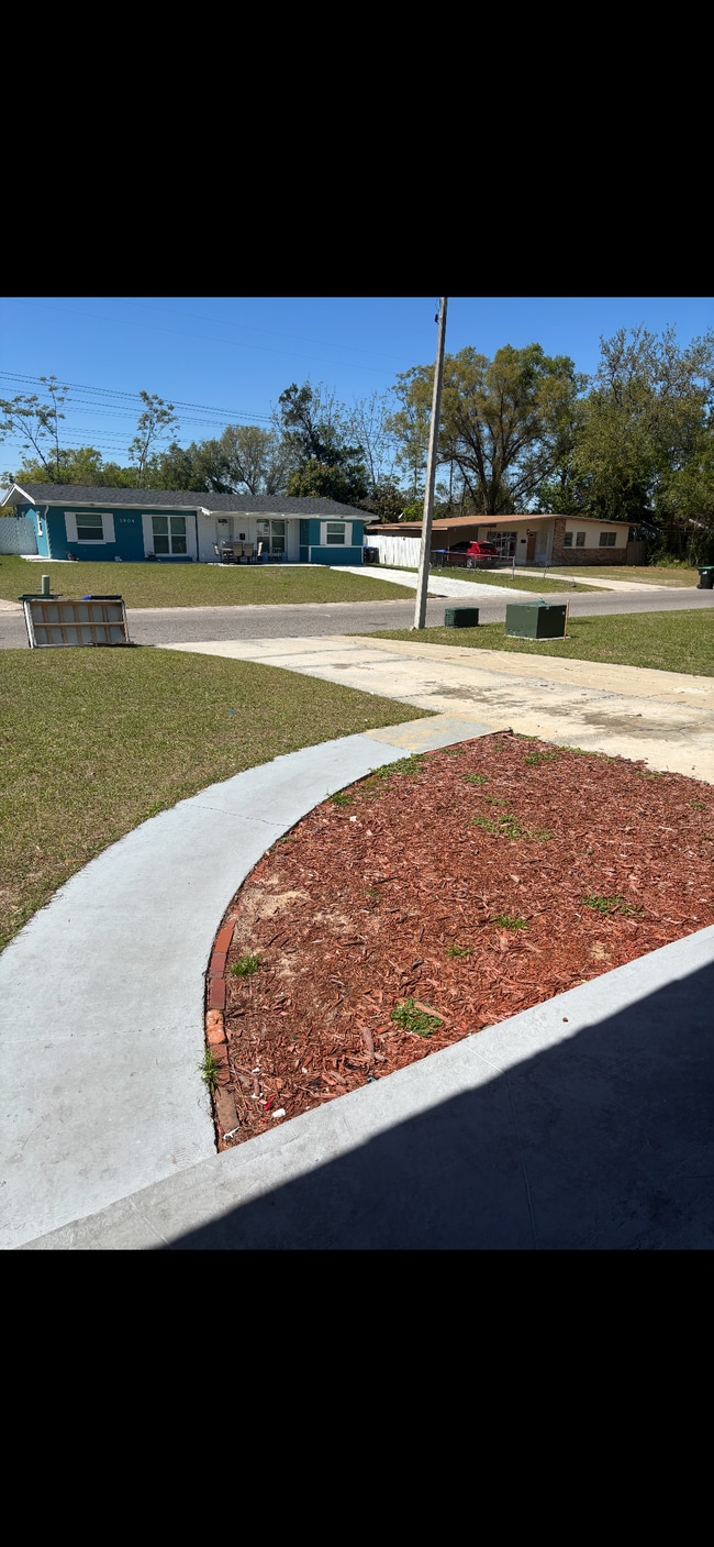 property at 3903 Pine Ridge Rd