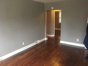 5302 Nelson Ave in Baltimore, MD - Building Photo - Interior Photo