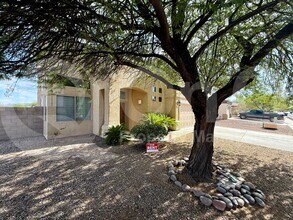 6388 W Copper Leaf Dr in Tucson, AZ - Building Photo - Building Photo