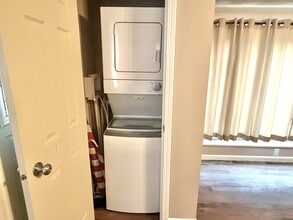 1238 Creve Coeur St in La Salle, IL - Building Photo - Building Photo