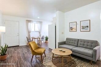 770 N Dodge Blvd in Tucson, AZ - Building Photo - Building Photo