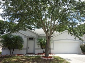 8845 Cypress Hammock Dr in Tampa, FL - Building Photo