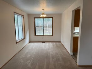 7050 SW 174th Ave in Beaverton, OR - Building Photo - Building Photo