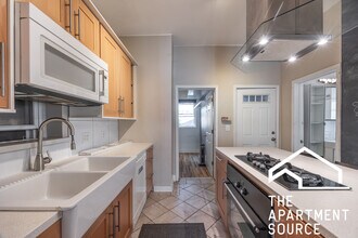 2554 W Cortland St, Unit 1 in Chicago, IL - Building Photo - Building Photo