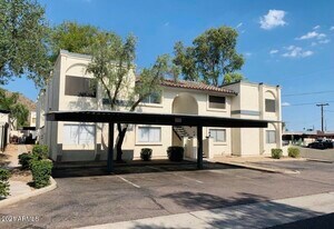 10814 N 16th Ave in Phoenix, AZ - Building Photo
