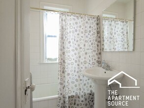 4507 N Greenview Ave, Unit 3W in Chicago, IL - Foto de edificio - Building Photo