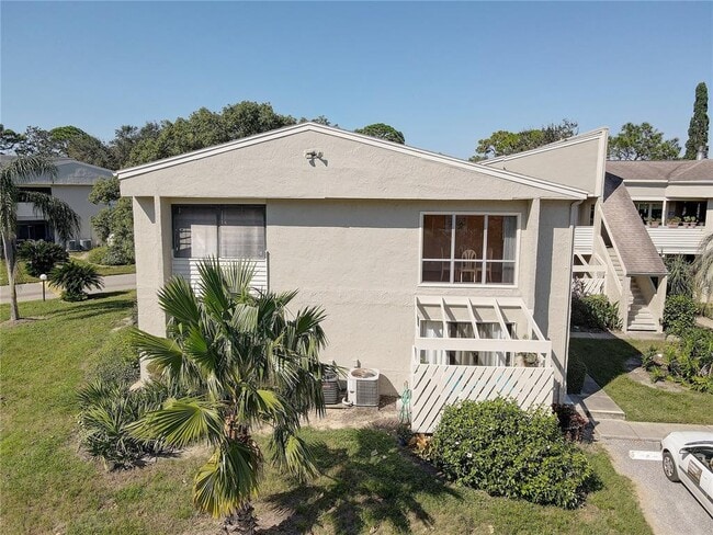 428 Windrush Bay Dr in Tarpon Springs, FL - Building Photo - Building Photo