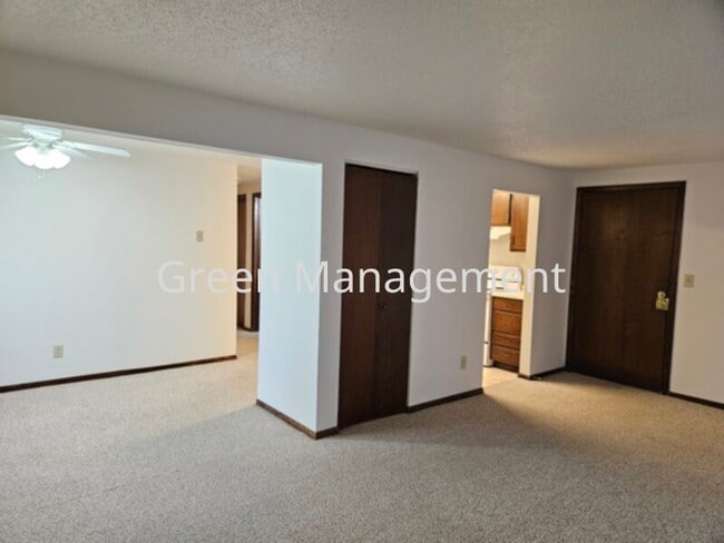713 2nd Ave E in West Fargo, ND - Building Photo - Building Photo