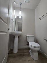 2184 Yakima Ct in Tacoma, WA - Building Photo - Building Photo