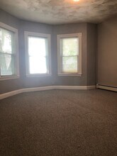 40 Harding Rd, Unit 4 in Boston, MA - Building Photo - Building Photo