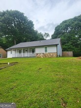 324 Cynthia Ct in Jonesboro, GA - Building Photo - Building Photo