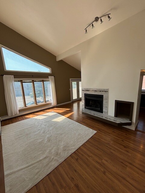 1911 Congress Cir, Unit C in Anchorage, AK - Building Photo - Building Photo