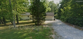3479 S Waynesville Rd in Morrow, OH - Building Photo
