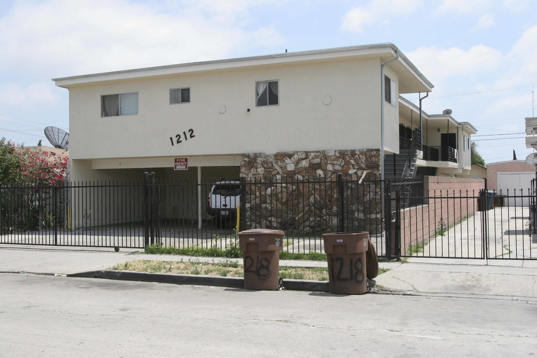 1212 W 96th St in Los Angeles, CA - Building Photo