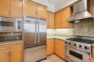 4050 Glencoe Ave in Marina Del Rey, CA - Building Photo - Building Photo