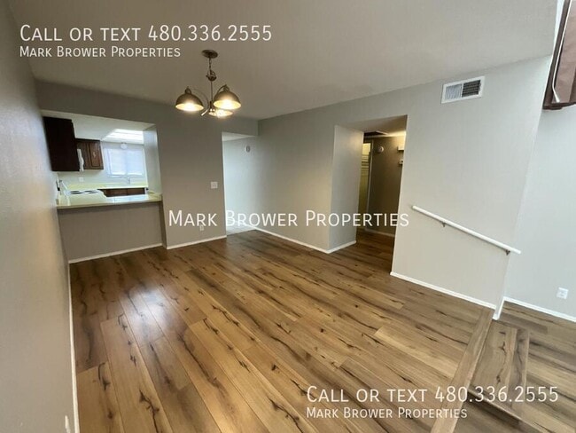 3229 S Fairfield Dr in Tempe, AZ - Building Photo - Building Photo