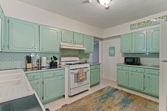 2045 Bullard St in Montgomery, AL - Building Photo - Building Photo