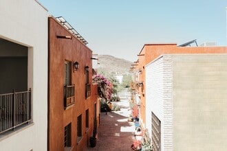 Monier Apartments in Tucson, AZ - Foto de edificio - Building Photo