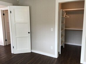 1938 Deerfield Ave in Redding, CA - Building Photo - Building Photo