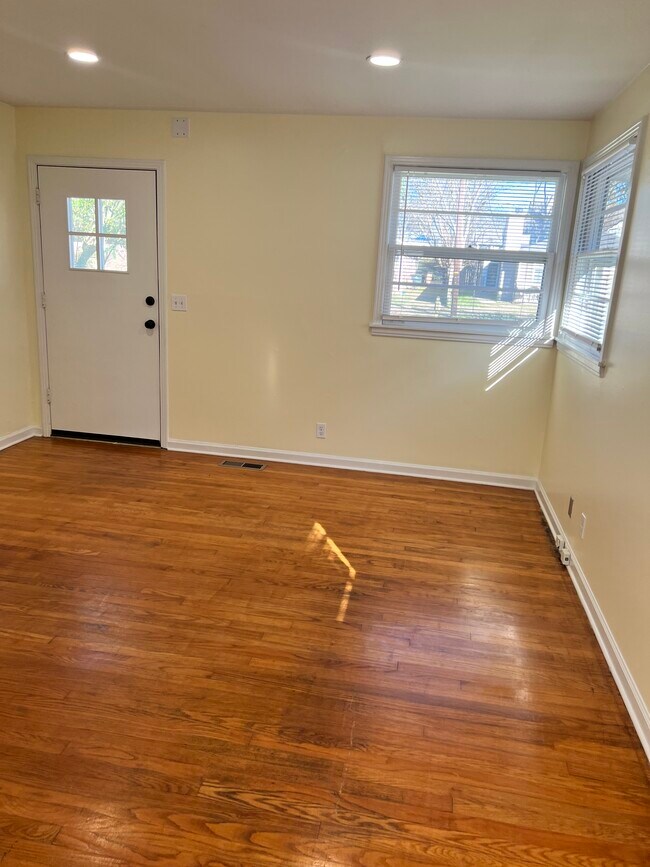 4905 Nebraska Ave in Nashville, TN - Building Photo - Building Photo