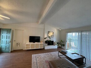 914 Beaver Trail-Unit -Unit A in Austin, TX - Building Photo - Building Photo