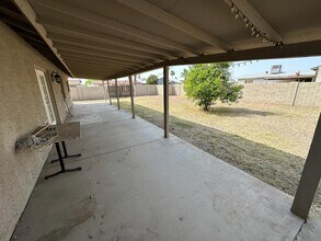 18202 N 33rd Ave in Phoenix, AZ - Building Photo - Building Photo