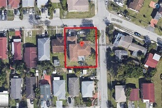 703 NW 6th St in Hallandale Beach, FL - Building Photo - Building Photo