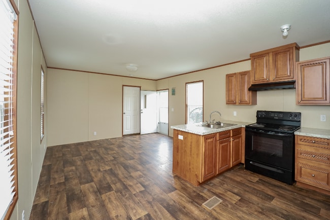 2764 TX-327 in Silsbee, TX - Foto de edificio - Building Photo