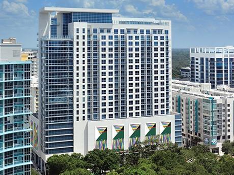 100 Lake Ave in Orlando, FL - Building Photo