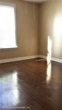 8161 Whitburn Dr in Clayton, MO - Building Photo - Building Photo