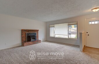10100 NW 23rd Ave in Vancouver, WA - Foto de edificio - Building Photo