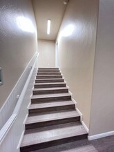1060 Louis St in Hildale, UT - Foto de edificio - Building Photo