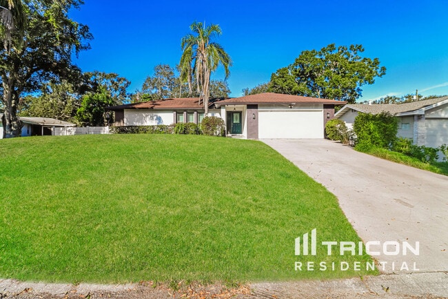 1392 Fairfield Dr