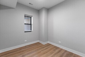 3001 N Central Park Ave in Chicago, IL - Building Photo - Building Photo