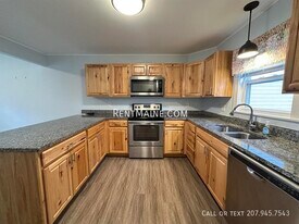 227 Ohio St in Bangor, ME - Building Photo