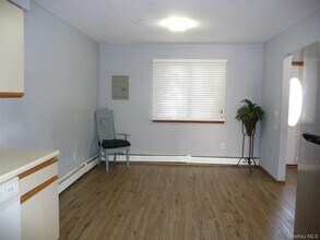 39 Cedar Ct in Middletown, NY - Building Photo - Building Photo