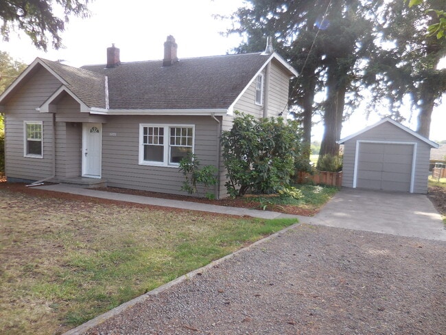 16093 SW Roy Rogers Rd in Sherwood, OR - Building Photo - Building Photo