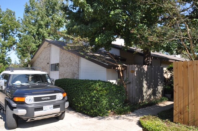 8011 Summa Ave in Baton Rouge, LA - Building Photo - Building Photo