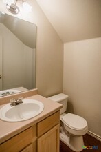 102 Cedargrove in San Marcos, TX - Building Photo - Building Photo
