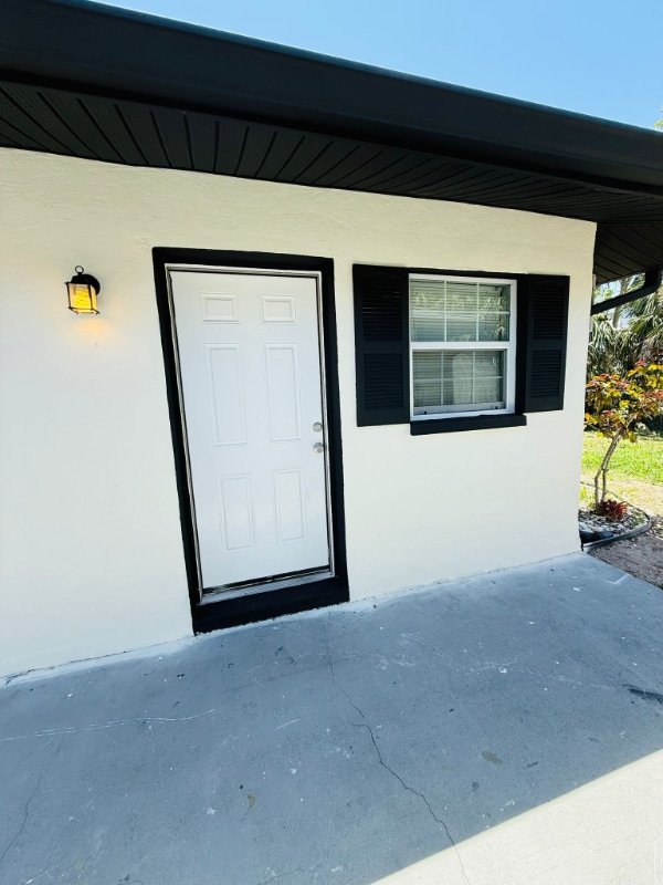 1128 Neptune Dr