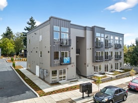 Powell Heights in Portland, OR - Building Photo