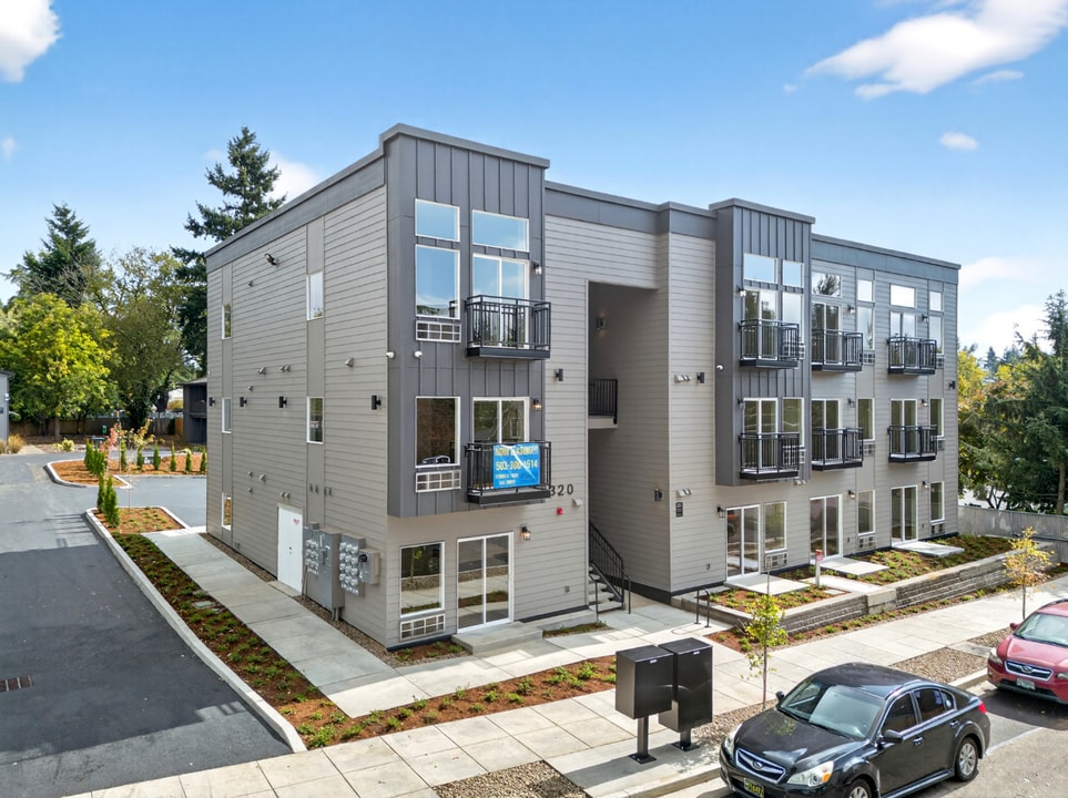Powell Heights in Portland, OR - Building Photo