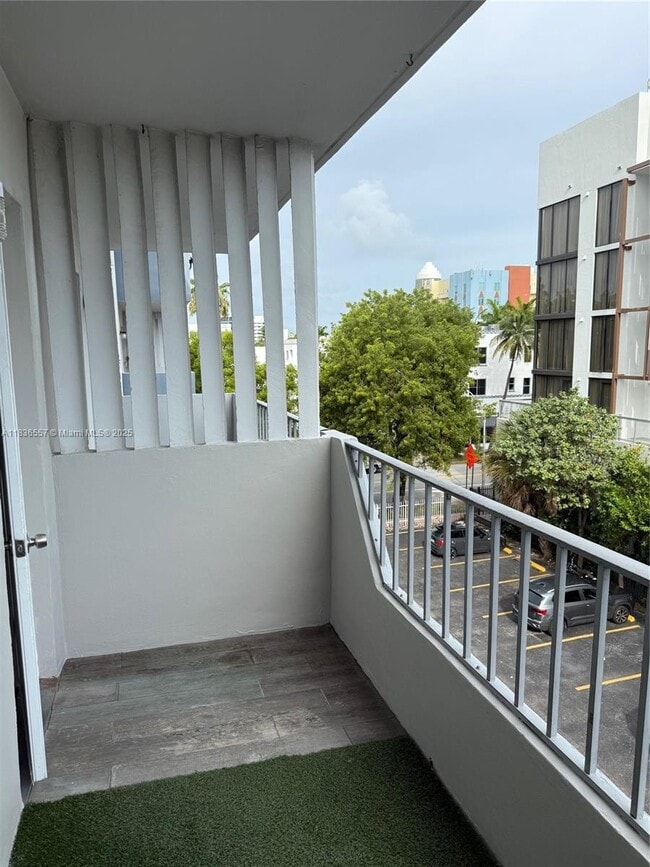 property at 528 Meridian Ave