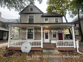 470 Allyn St in Akron, OH - Building Photo