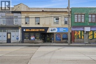 472 Barton St E in Hamilton, ON - Building Photo
