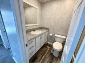 118 Elmhurst Dr in Lockport, NY - Building Photo - Building Photo
