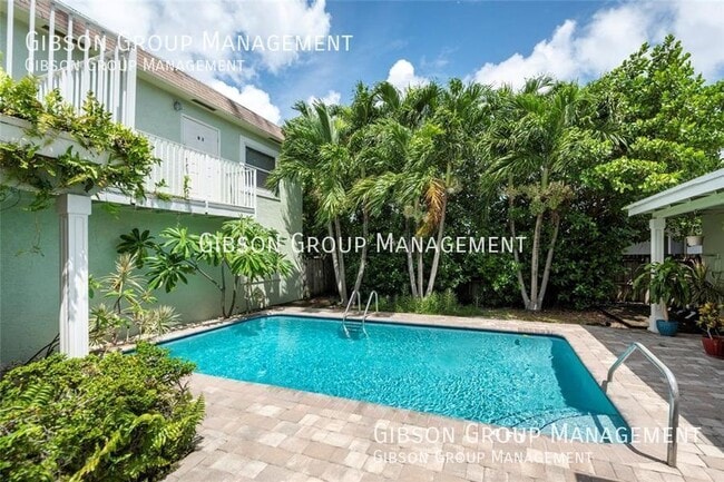 property at 1025 NE 9th Ave