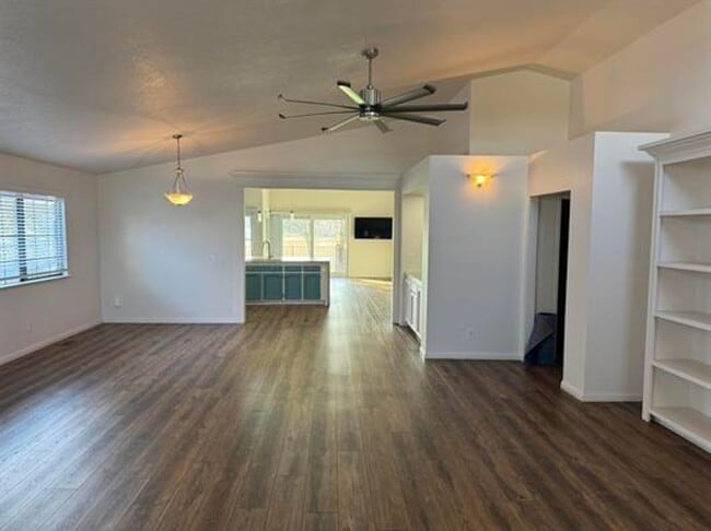 5250 Edgeview Dr in Discovery Bay, CA - Building Photo - Building Photo